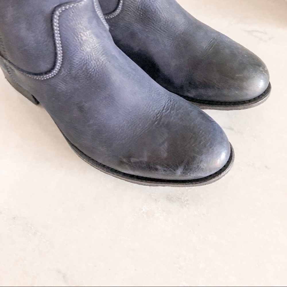 Australia Luxe Collective Lever Sheepskin Boots - Picture 12 of 13